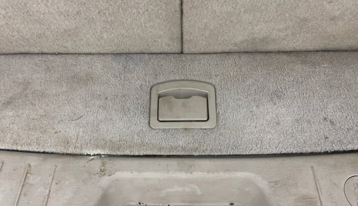 2017 Mahindra XUV500 W10, Diesel, Manual, 99,576 km, Boot Inside