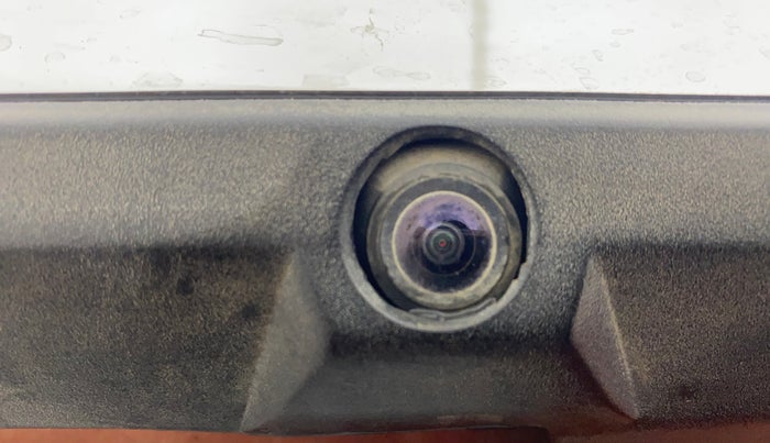 2017 Mahindra XUV500 W10, Diesel, Manual, 99,576 km, Parking Camera