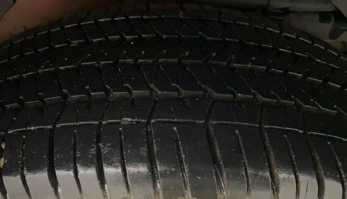 2017 Mahindra XUV500 W10, Diesel, Manual, 99,576 km, Left Rear Tyre Tread