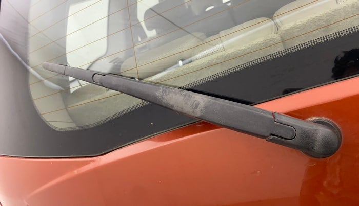 2017 Mahindra XUV500 W10, Diesel, Manual, 99,576 km, Rear Wiper