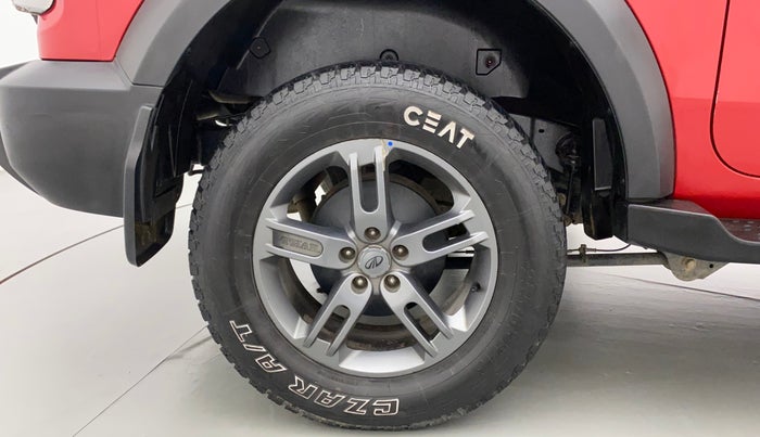 2021 Mahindra Thar LX HT PETROL 4WD MT, Petrol, Manual, 42,054 km, Right Rear Wheel