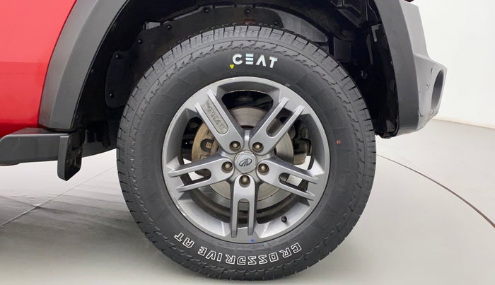 2021 Mahindra Thar LX HT PETROL 4WD MT, Petrol, Manual, 42,054 km, Right Front Wheel