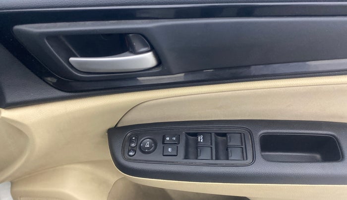 2019 Honda Amaze 1.2L I-VTEC V, Petrol, Manual, 50,902 km, Driver Side Door Panels Control