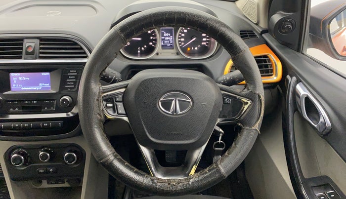 2016 Tata Tiago XZ 1.2 REVOTRON, Petrol, Manual, 68,480 km, Steering Wheel Close Up