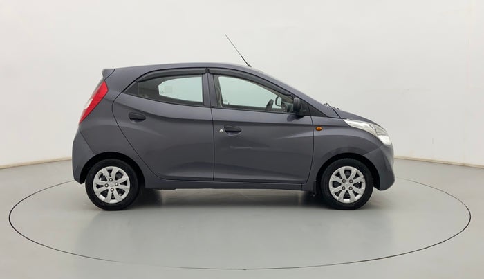 2015 Hyundai Eon MAGNA +, Petrol, Manual, 49,679 km, Right Side View