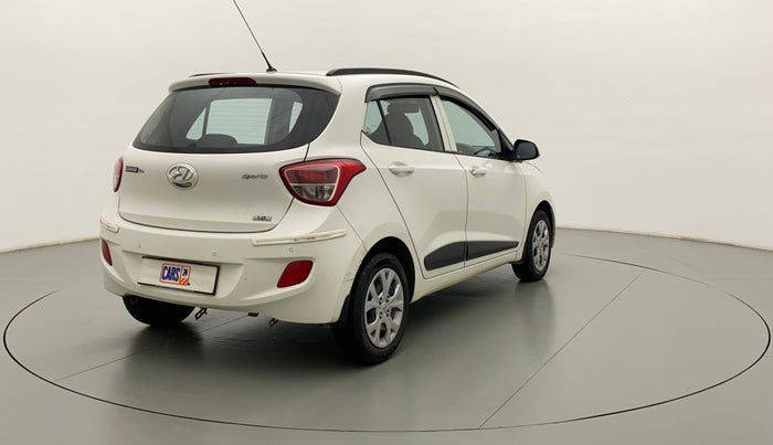 2016 Hyundai Grand i10 SPORTZ 1.2 KAPPA VTVT, Petrol, Manual, 35,747 km, Right Back Diagonal
