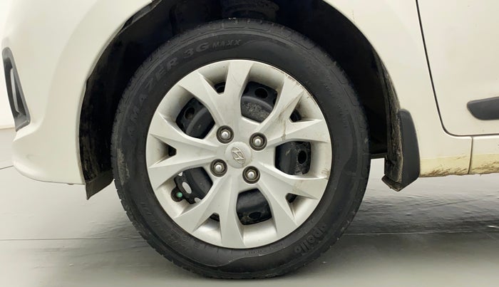 2016 Hyundai Grand i10 SPORTZ 1.2 KAPPA VTVT, Petrol, Manual, 35,747 km, Left Front Wheel