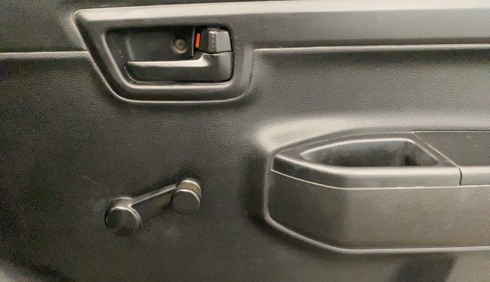 2021 Maruti S PRESSO LXI CNG, CNG, Manual, 78,653 km, Driver Side Door Panels Control