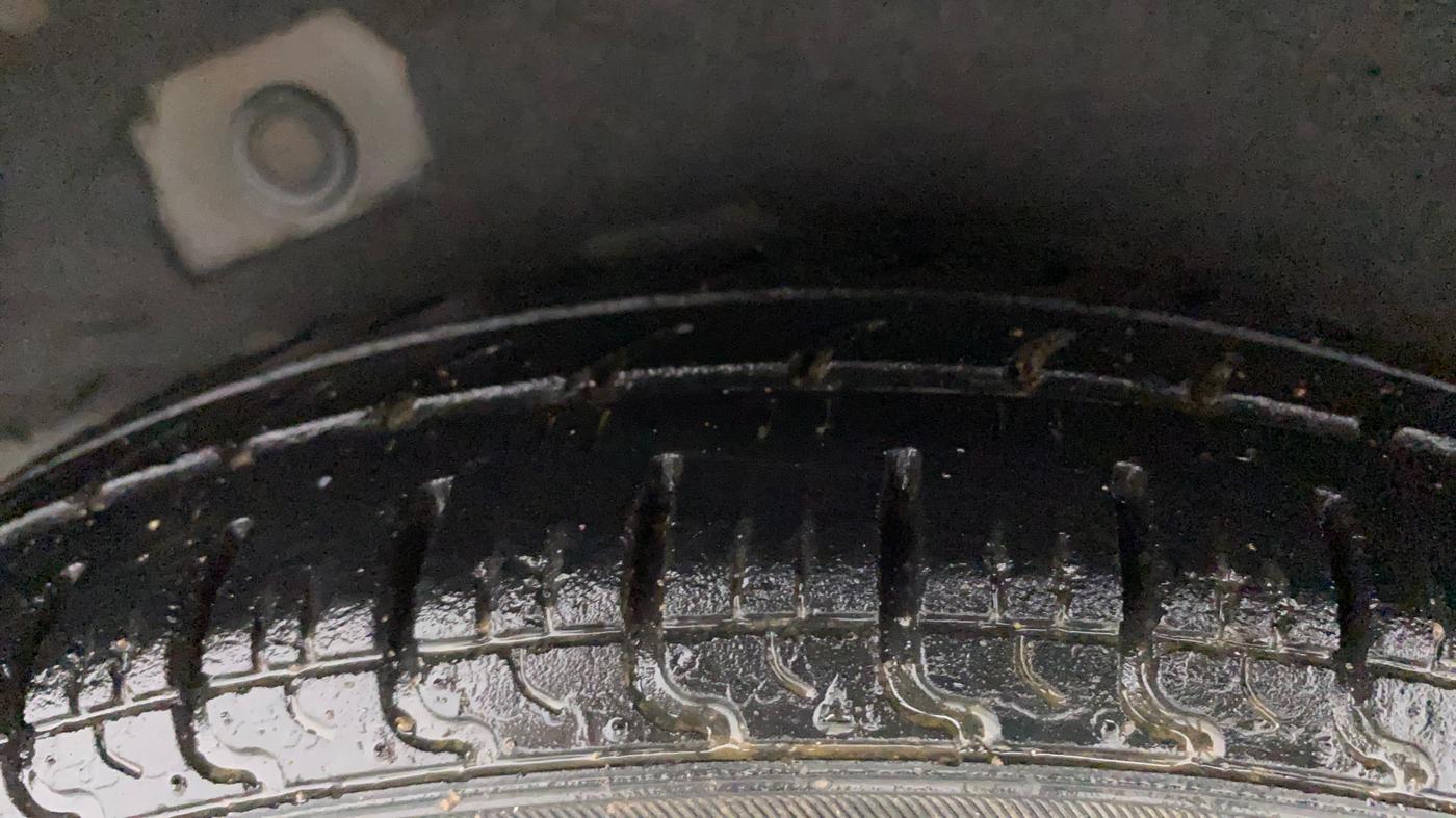 2012 Hyundai i10 ERA 1.1, Petrol, Manual, 46,678 km, Right Rear Tyre Tread