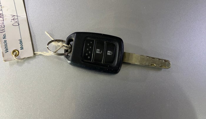 2015 Honda City 1.5L I-VTEC V MT, Petrol, Manual, 58,899 km, Key Close Up