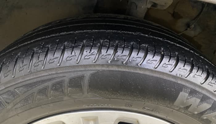 2020 KIA SONET HTK PLUS 1.0 IMT, Petrol, Manual, 73,835 km, Left Front Tyre Tread