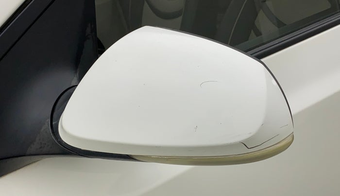 2016 Hyundai Xcent S 1.2 SPECIAL EDITION, CNG, Manual, 87,611 km, Left rear-view mirror - Indicator light not working