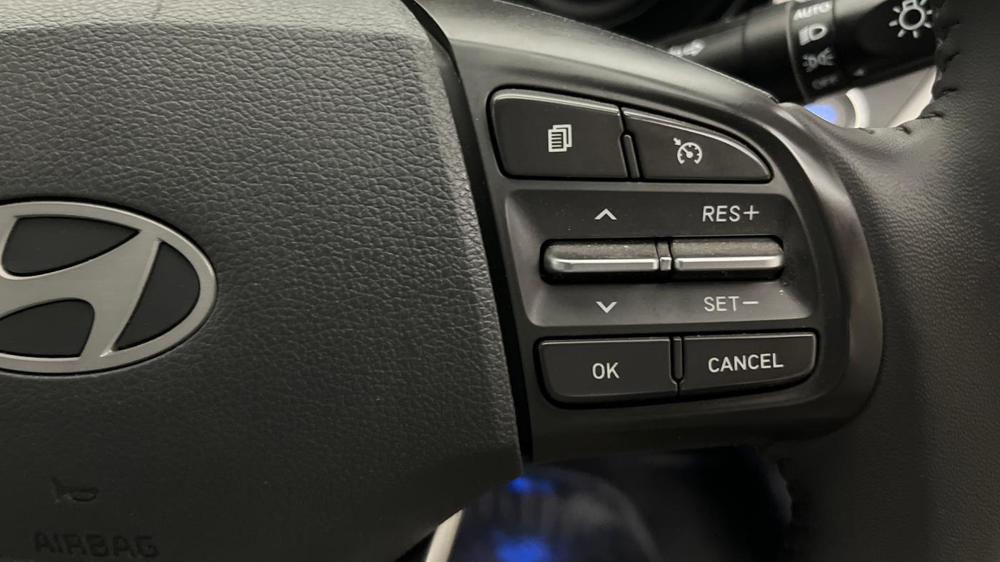 2025 Hyundai GRAND I10 NIOS ASTA AMT 1.2 KAPPA VTVT, Petrol, Automatic, 5,440 km, Adaptive Cruise Control
