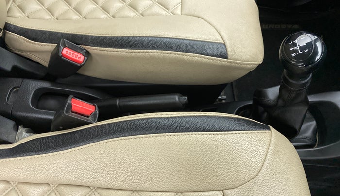2017 Maruti Wagon R 1.0 LXI, Petrol, Manual, 30,235 km, Gear Lever