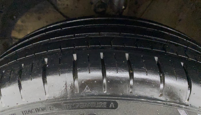 2021 Maruti Baleno ZETA PETROL 1.2, Petrol, Manual, 13,874 km, Left Front Tyre Tread