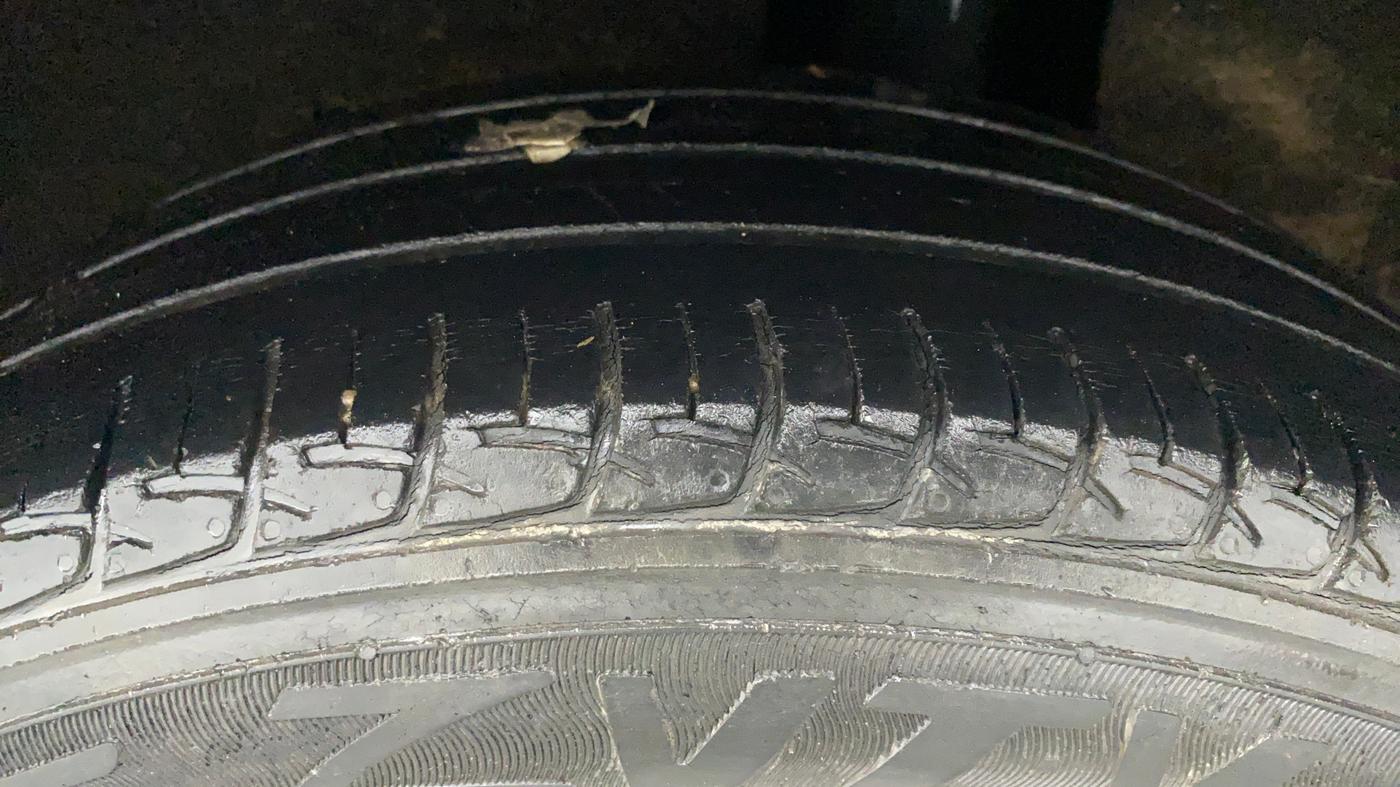 2017 Maruti Baleno DELTA PETROL 1.2, Petrol, Manual, 54,453 km, Left Rear Tyre Tread