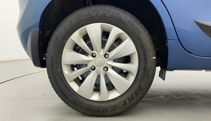 2017 Maruti Baleno DELTA PETROL 1.2, Petrol, Manual, 54,453 km, Right Rear Wheel
