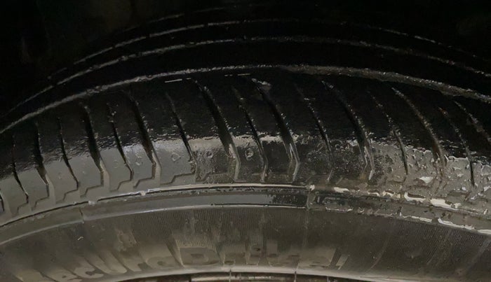 2021 Nissan MAGNITE XE, Petrol, Manual, 24,059 km, Left Front Tyre Tread