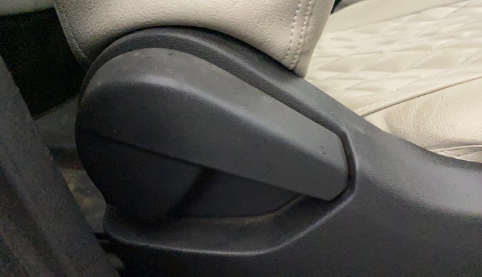 2021 Nissan MAGNITE XE, Petrol, Manual, 24,059 km, Driver Side Adjustment Panel