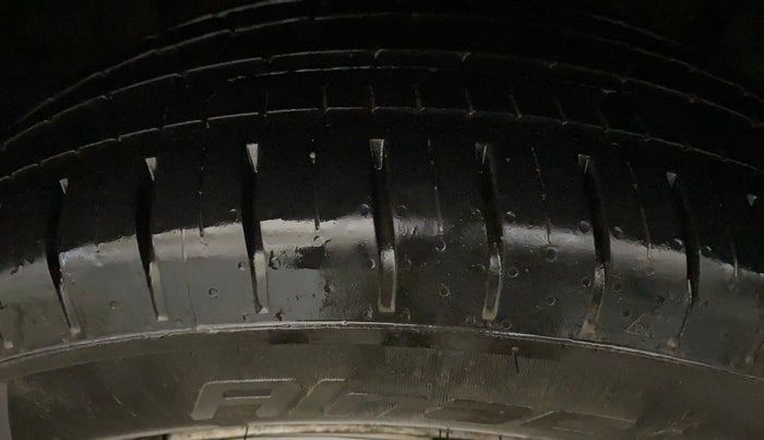 2021 Nissan MAGNITE XE, Petrol, Manual, 24,059 km, Left Rear Tyre Tread