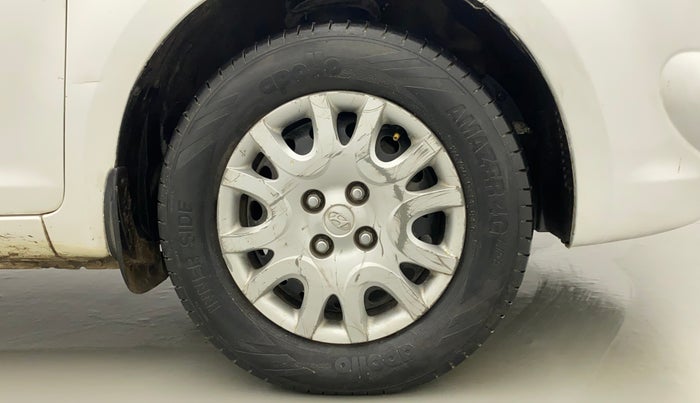 2011 Hyundai i20 MAGNA (O) 1.2, Petrol, Manual, 30,862 km, Right Front Wheel