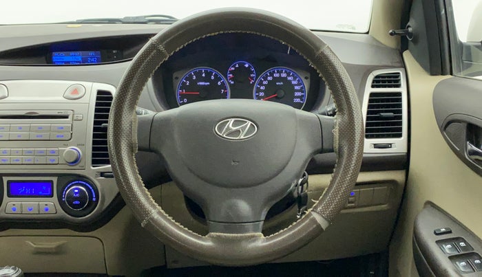 2011 Hyundai i20 MAGNA (O) 1.2, Petrol, Manual, 30,862 km, Steering Wheel Close Up
