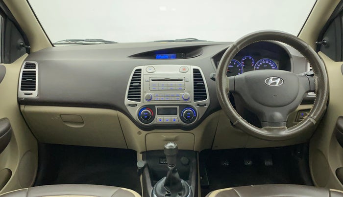 2011 Hyundai i20 MAGNA (O) 1.2, Petrol, Manual, 30,862 km, Dashboard