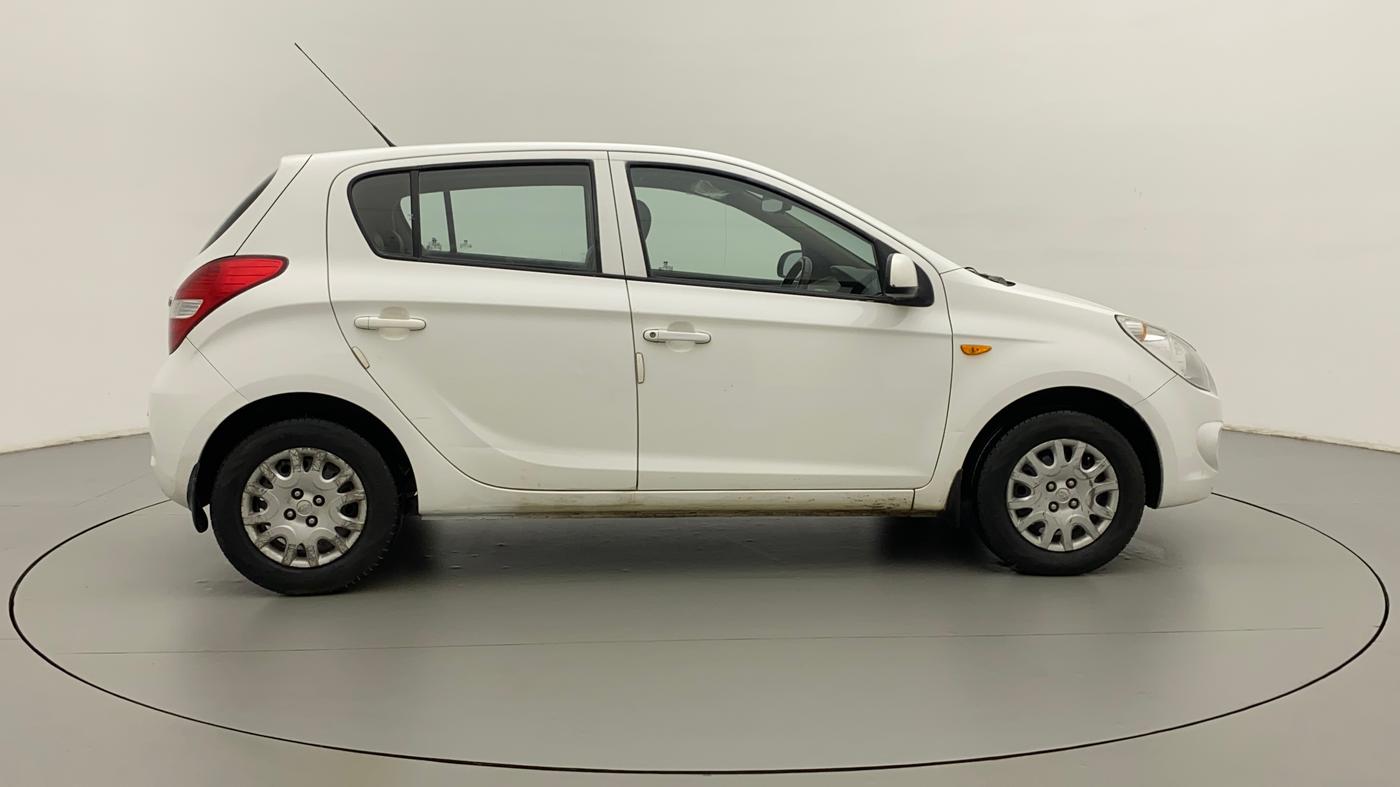 2011 Hyundai i20 MAGNA (O) 1.2, Petrol, Manual, 30,862 km, Right Side View