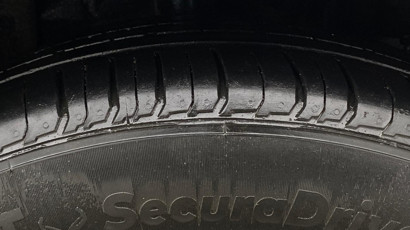 2018 Maruti S Cross ZETA 1.3, Diesel, Manual, 68,400 km, Right Front Tyre Tread