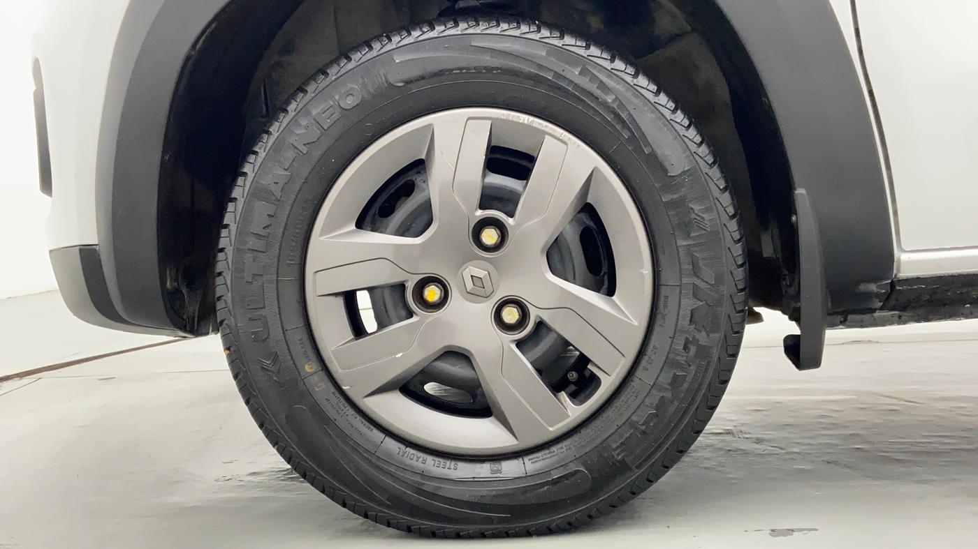 2017 Renault Kwid 1.0 RXL AT, Petrol, Automatic, 26,608 km, Left Front Wheel