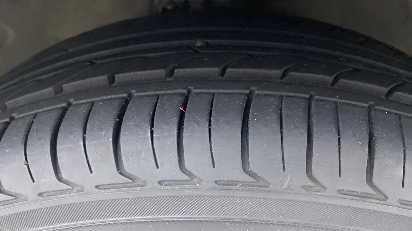 2017 Maruti Celerio ZXI AMT (O), Petrol, Automatic, 67,364 km, Right Front Tyre Tread