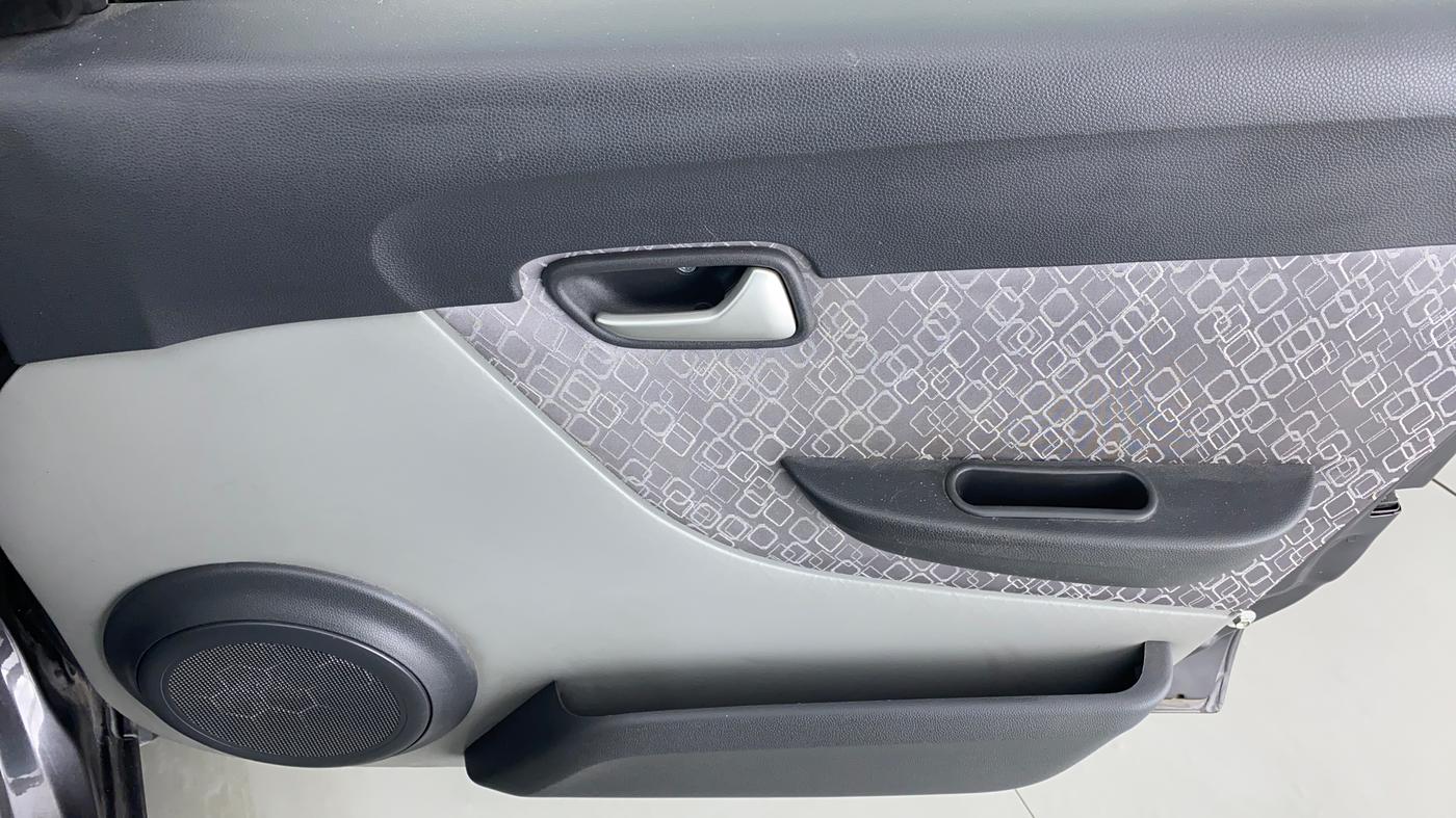2019 Maruti Alto 800 VXI, Petrol, Manual, 14,021 km, Driver Side Door Panels Control