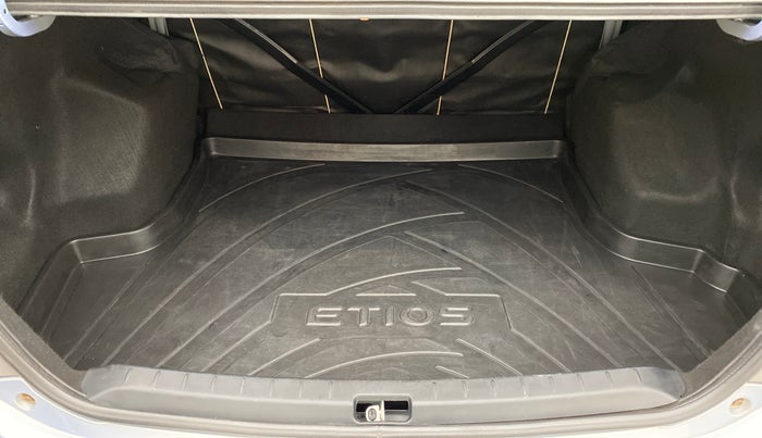 2012 Toyota Etios G SP, Petrol, Manual, 50,658 km, Boot Inside