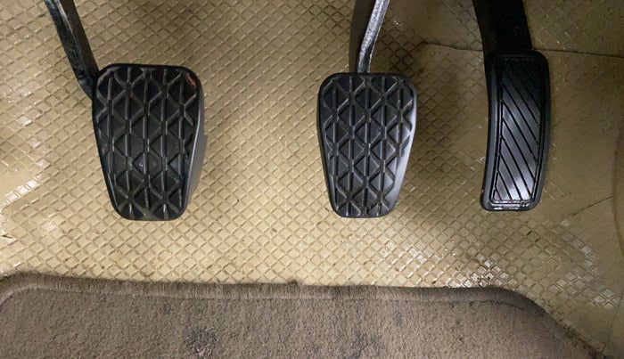 2017 Ford Figo Aspire TITANIUM 1.2 PETROL, Petrol, Manual, 32,168 km, Pedals