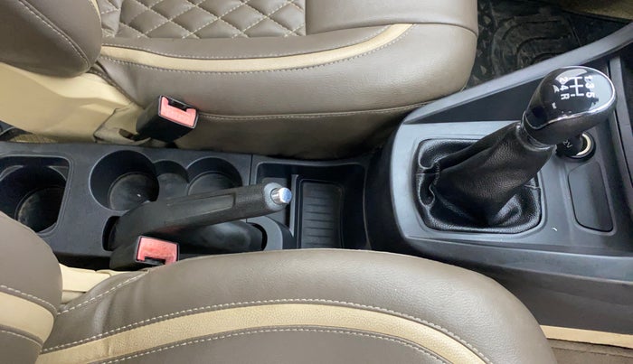 2017 Ford Figo Aspire TITANIUM 1.2 PETROL, Petrol, Manual, 32,168 km, Gear Lever