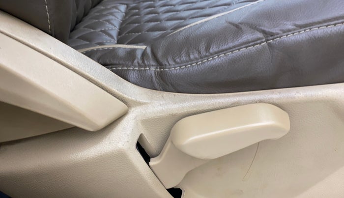 2017 Ford Figo Aspire TITANIUM 1.2 PETROL, Petrol, Manual, 32,168 km, Driver Side Adjustment Panel