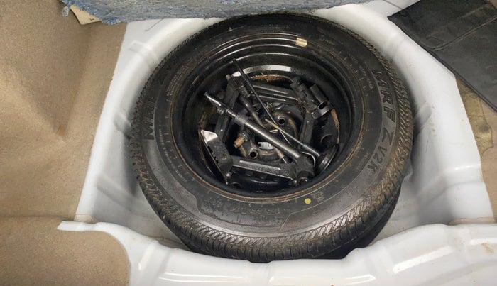 2017 Ford Figo Aspire TITANIUM 1.2 PETROL, Petrol, Manual, 32,168 km, Spare Tyre