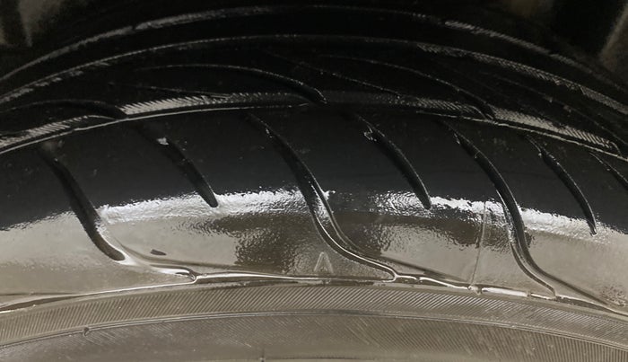 2018 Ford Figo Aspire TITANIUM1.5 DIESEL, Diesel, Manual, 61,550 km, Left Rear Tyre Tread