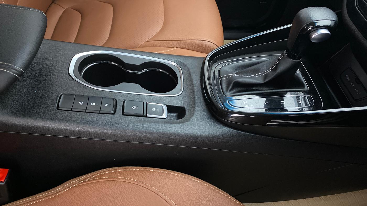 2020 MG HECTOR PLUS SHARP DCT, Petrol, Automatic, 19,595 km, Gear Lever