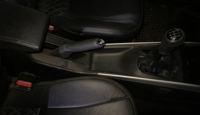 2017 Maruti Baleno DELTA PETROL 1.2, Petrol, Manual, 73,583 km, Gear Lever