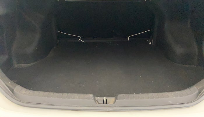 2021 Toyota YARIS G MT, Petrol, Manual, 44,822 km, Boot Inside