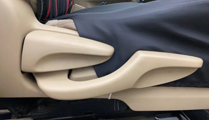 2021 Toyota YARIS G MT, Petrol, Manual, 44,822 km, Driver Side Adjustment Panel