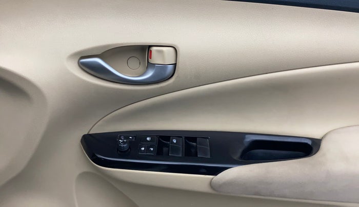 2021 Toyota YARIS G MT, Petrol, Manual, 44,822 km, Driver Side Door Panels Control