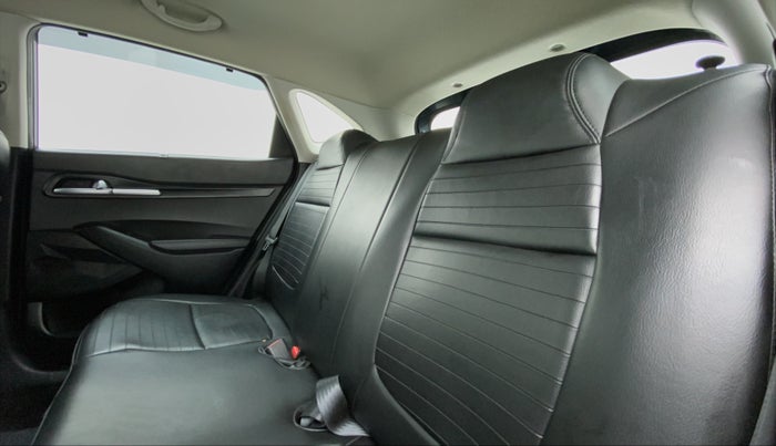 2019 KIA SELTOS HTK PLUS 1.5 PETROL, Petrol, Manual, 14,438 km, Right Side Rear Door Cabin