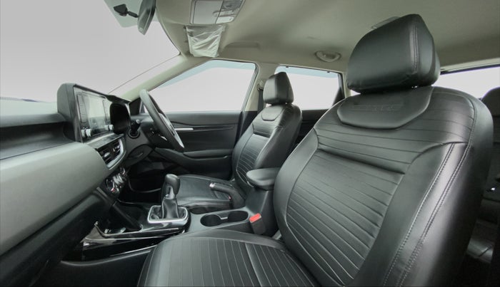 2019 KIA SELTOS HTK PLUS 1.5 PETROL, Petrol, Manual, 14,438 km, Right Side Front Door Cabin