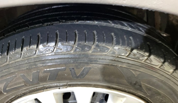 2016 Maruti Ciaz VXI+, Petrol, Manual, 53,901 km, Right Front Tyre Tread
