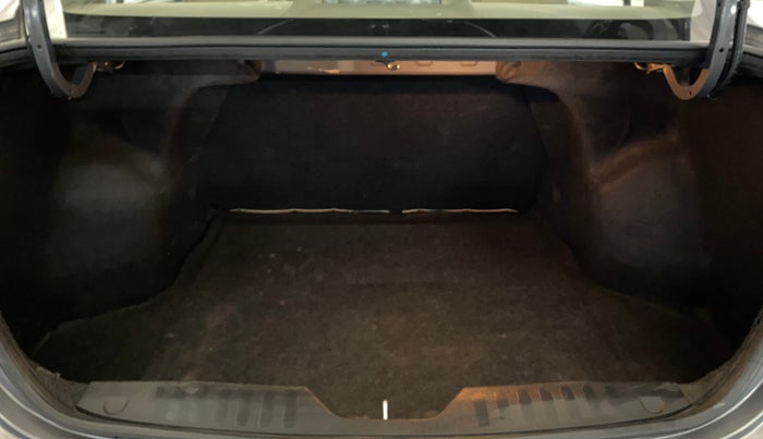 2016 Maruti Ciaz VXI+, Petrol, Manual, 53,901 km, Boot Inside