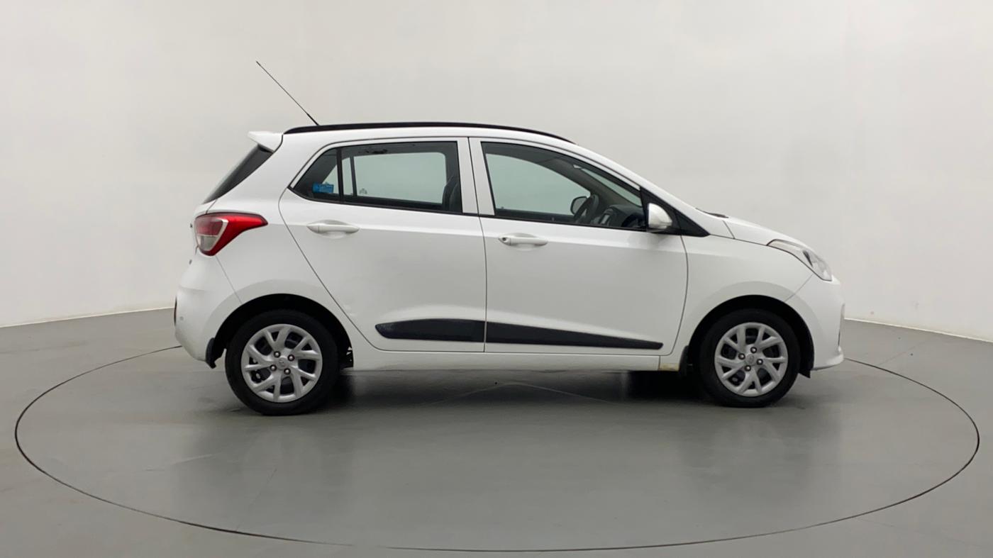 2018 Hyundai Grand i10 SPORTZ 1.2 KAPPA VTVT, Petrol, Manual, 19,052 km, Right Side