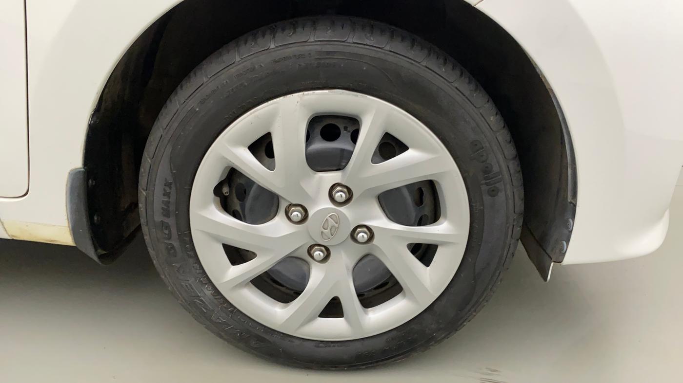 2018 Hyundai Grand i10 SPORTZ 1.2 KAPPA VTVT, Petrol, Manual, 19,052 km, Right Front Wheel