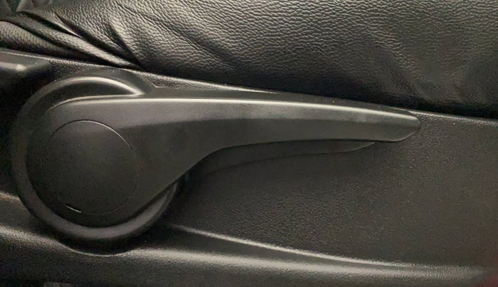 2019 Tata Tiago XZA PLUS PETROL, Petrol, Automatic, 71,025 km, Driver Side Adjustment Panel